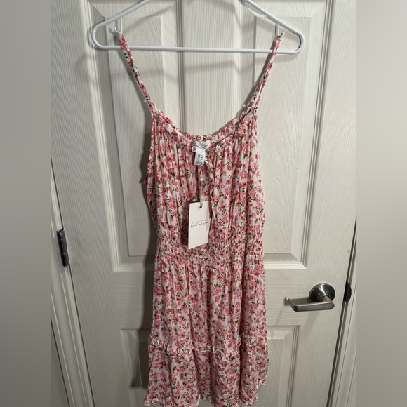 Birch & Stone Dresses & Skirts - Birch & Stone Spaghetti strap mini floral dress size large